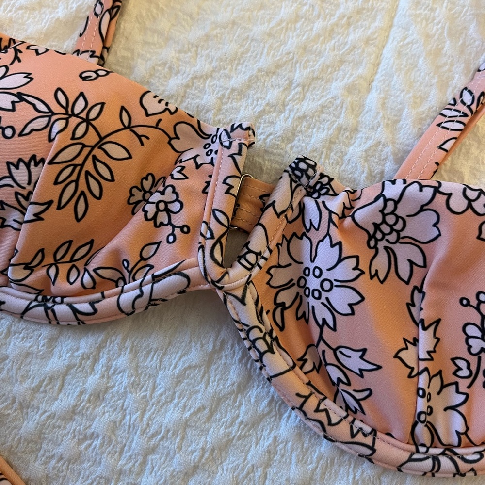 ZAFUL Women's Floral V-Wired Underwire High Leg Two Piece Bikini Set Swimsuit - Picture 4 of 13